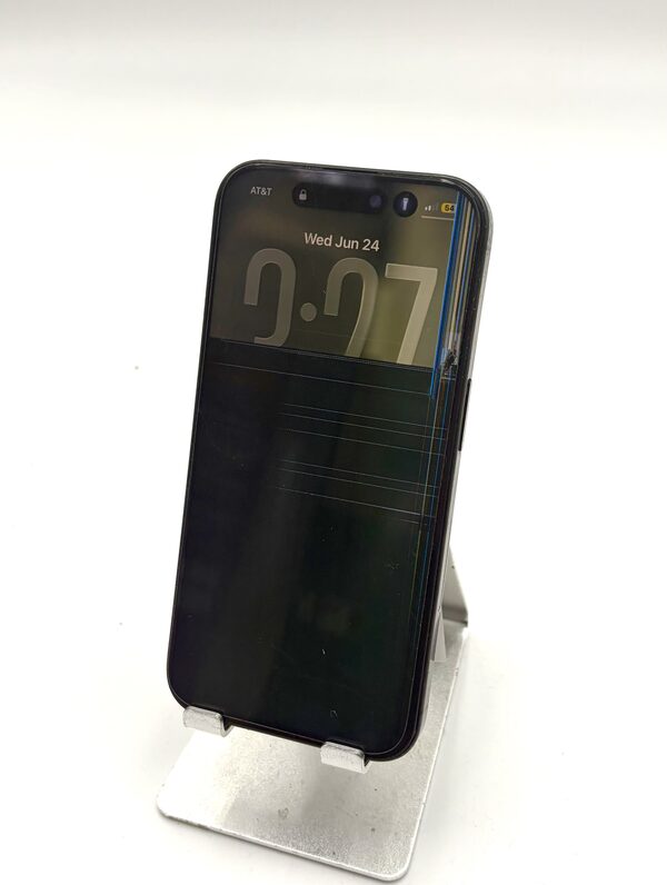 iphone 15 pro iphone 15 pro cracked glass screen replacement (economy) before repair