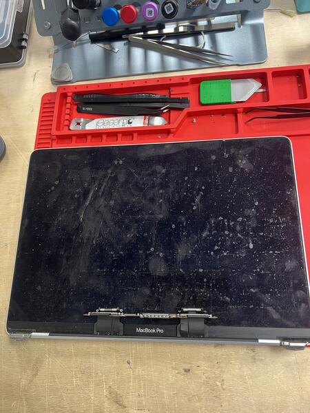 macbook screen repair water damage ucf